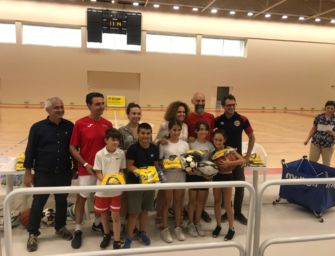 Guastalla. Progetto “Fuoriclasse”, consegnate mute sportive ai bimbi ucraini