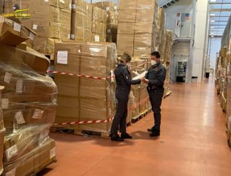 Reggio. Corruzione e truffa per un appalto da 5,6mln su mascherine, 6 gli indagati