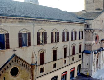 ‘Sono celebrazioni abusive’, la diocesi di Reggio prende le distanze da due sacerdoti