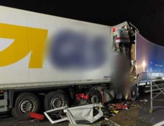 Maxi tamponamento con 4 tir sull’A1 tra Reggio e Modena: 1 morto, 3 feriti