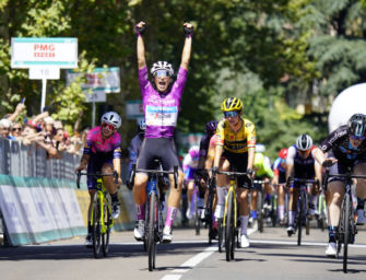 Giro Donne 2022 di ciclismo, Elisa Balsamo si impone in volata e vince la quinta tappa Carpi-Reggio Emilia