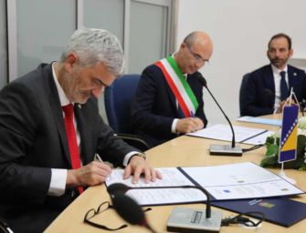 Firmato il gemellaggio fra Reggio Emilia e Sarajevo Centar
