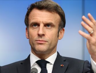 Su estradizione dei 10 ex terroristi interviene Macron: deve giudicarli l’Italia. Valutiamo ricorso