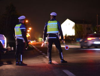 A Modena la polizia locale spiega i controlli in diretta social