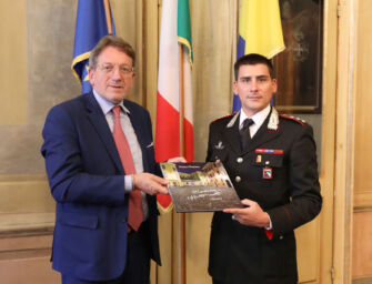 Modena. Il sindaco accoglie il nuovo comandante dei carabinieri La Verghetta