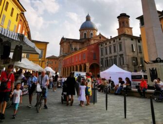 Reggio. Sagra della Giarèda, apre la Basilica con gli altari fioriti (video)