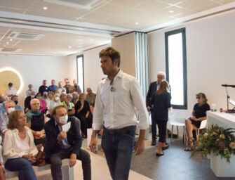 Reggio. Sala stipata per l’ultimo commosso saluto al giornalista Matteo Incerti