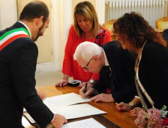 Dopo 55 anni si ritrovano e poi si sposano a Reggio: “L’amore non ha scadenza”