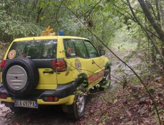Ramiseto, cade e batte la testa: salvata