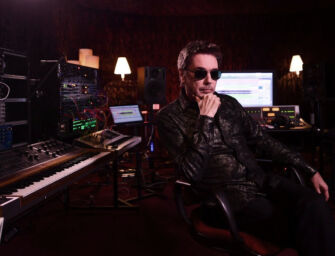 Fuori il 21 ottobre “Oxymore” di Jean-Michel Jarre: al nuovo album si affiancherà una città virtuale della musica