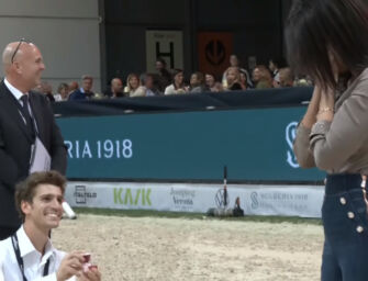 L’atleta di Campagnola Bologni si inginocchia per chiedere la mano di Gessica Notaro