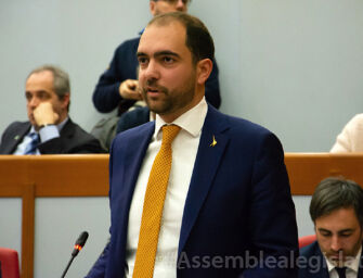 Congresso Pd, Lega contro Bonaccini: “La sua corsa alla segreteria rallenta i lavori d’aula in Regione”