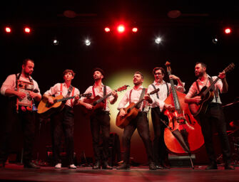 San Silvestro al Valli di Reggio con lo spettacolo “Far Finta di essere sani”
