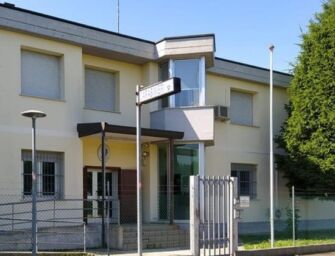 Gattatico. E’ accusato di molestie ai danni di almeno 5 donne del volontariato, arrestato