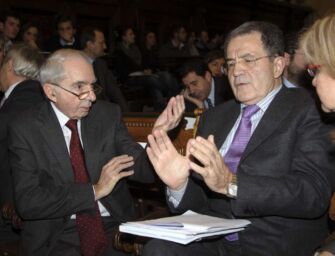 Amato e Prodi: Pd, incapaci e piccoli uomini