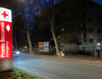 Auto contro bici in piena notte a Chiozza di Scandiano, grave una donna di 44 anni