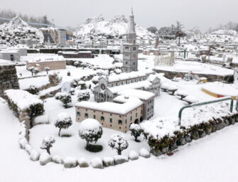La neve su Rimini, e l’Italia in Miniatura diventa un paesaggio delle favole (fotogallery)