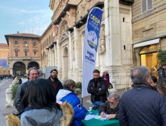 Reggio. La Lega torna in piazza con i gazebo per l’autonomia