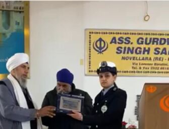Al tempio Sikh di Novellara, premiata l’agente di polizia Singh Kaur Harpreet: esempio di integrazione