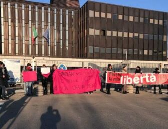 ‘Un’altra Saman, ma lo Stato non risponde’. Denuncia i familiari per nozze forzate, la ospita la preside