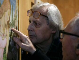 Sgarbi nella bufera, inchiesta per evasione e consulenze d’oro: “Non mi dimetto”