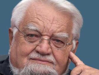 Enzo Bianchi a Reggio: “Cosa c’è di là”