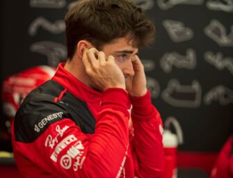 F1, Leclerc già dietro di 10 posti prima di partire