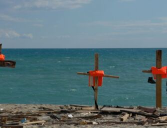 Naufragio di Cutro, in Emilia le bare solo col consenso delle famiglie