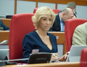 Il Pd: assurdo, la colpa è del governo