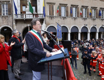 25 aprile a Modena. Muzzarelli: lanciamo un segnale politico a tutto il Paese (foto)