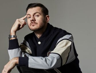 ‘Salutava sempre’, il live show di Alessandro Cattelan al Teatro EuropAuditorium