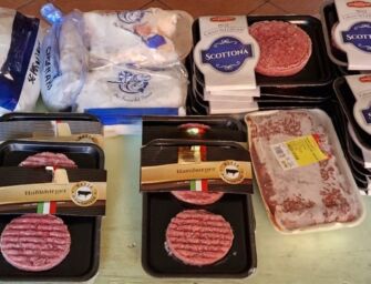 Saccheggiano il supermercato dove lavorano: denunciate 2 cassiere infedeli