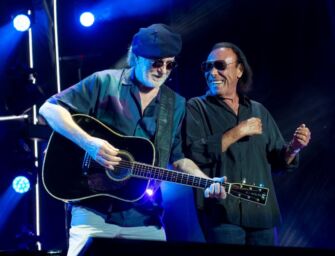 Venditti & De Gregori in piazza Roma a Modena il 25 giugno