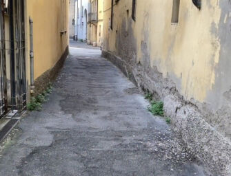 Parchi, buche e la bellezza che non c’è