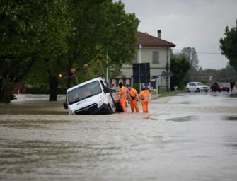 Alluvione, dal generale Figliuolo nuove ordinanze e una promessa: “Puntiamo a rimborsare il 100%”
