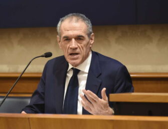 Cottarelli: a disagio nel Pd, lascio il Senato