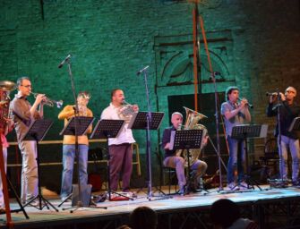 Reggio, martedì 23 la prima delle cinque apericene al parco