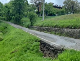 Maltempo. Un’altra frana nel Modenese, strada cede a Palagano