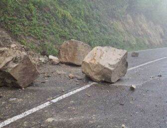 Esonda il Lamone, chiusa Futa per frana