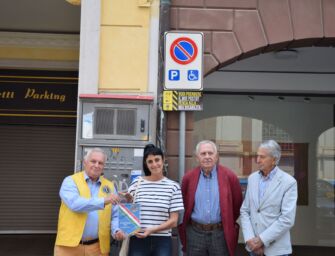 Reggio, 100 nuovi cartelli per segnalare (ancora di più) i parcheggi riservati ai disabili