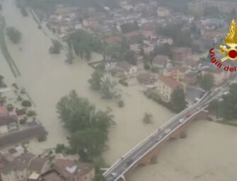 Maltempo: Romagna in ginocchio, l’Emilia in allerta rossa