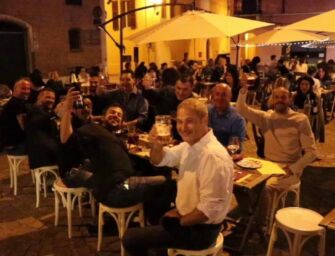 Modena, torna ‘Tavolini sotto le stelle’