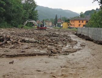Baiso, fiume di fango sulla Sp19 (FOTO E VIDEO)