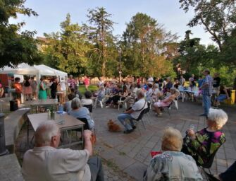 Reggio. Da via Roma alla Romagna, primo appuntamento con l’asta di solidarietà