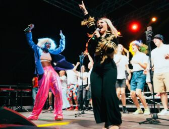 E a Bologna 8.000 in piazza per i cori lgbtq+