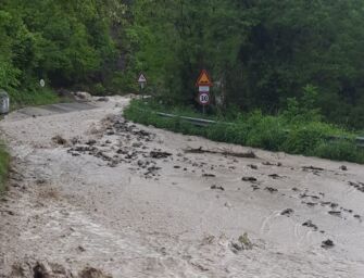 Tempesta d’acqua e grandine sulla Val Dolo, danni a Frassinoro (foto)