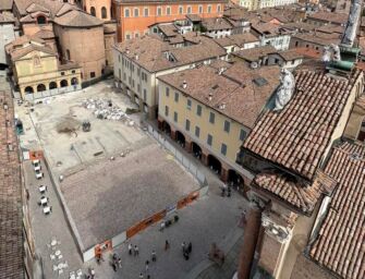 Cantiere di piazza San Prospero, il sindaco: presto la riapertura