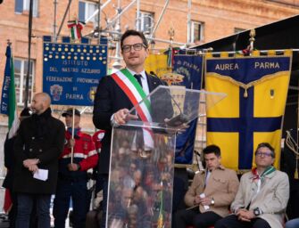 Gradimento sindaci: Guerra al top, male Luca Vecchi e De Pascale