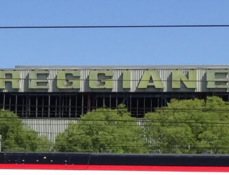 Segnalazione. Il lato oscuro delle Reggiane tra degrado e abbandono (le foto)