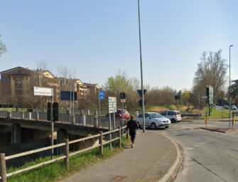 Reggio. Ancora chiuso il ponte sul Crostolo, caos nei primi giorni di scuola al Moro